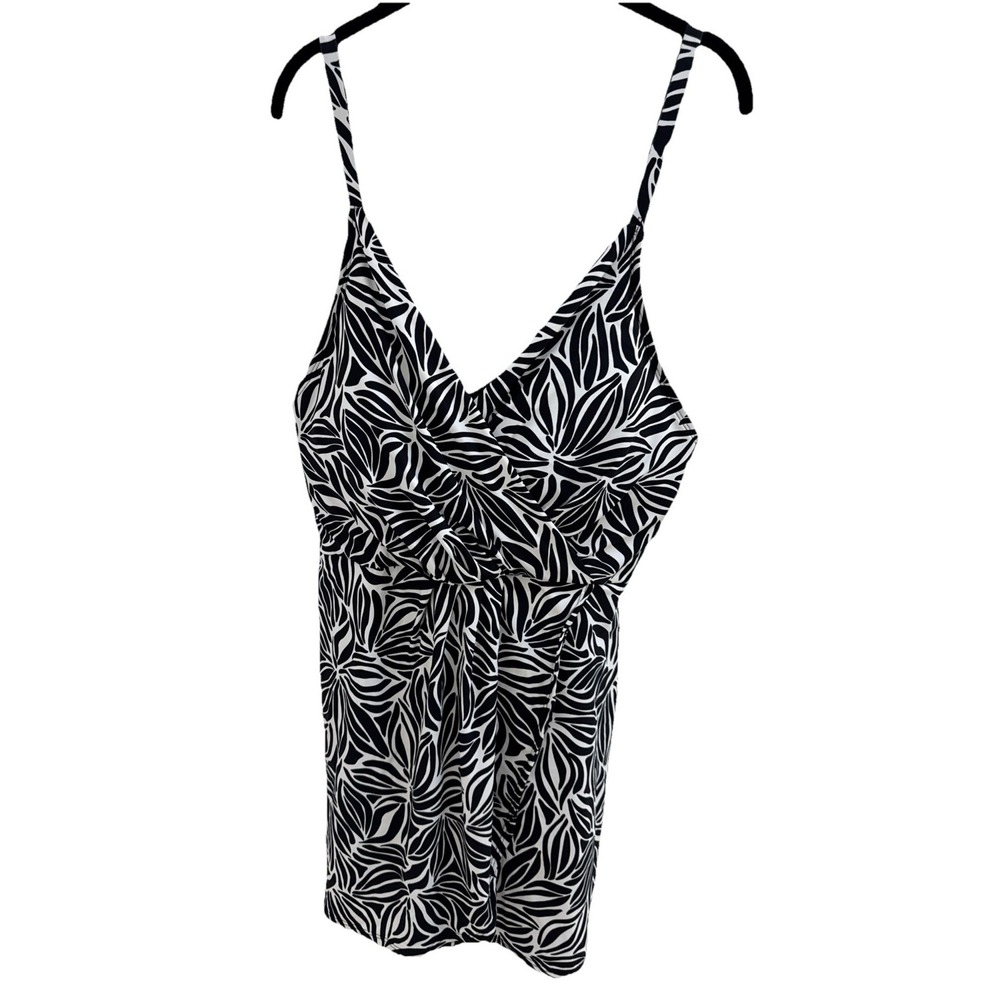 Lands' End V-neck Tulip Wrap Swim Dress Skirt One Piece Suit Black White XXL EUC - Picture 1 of 10